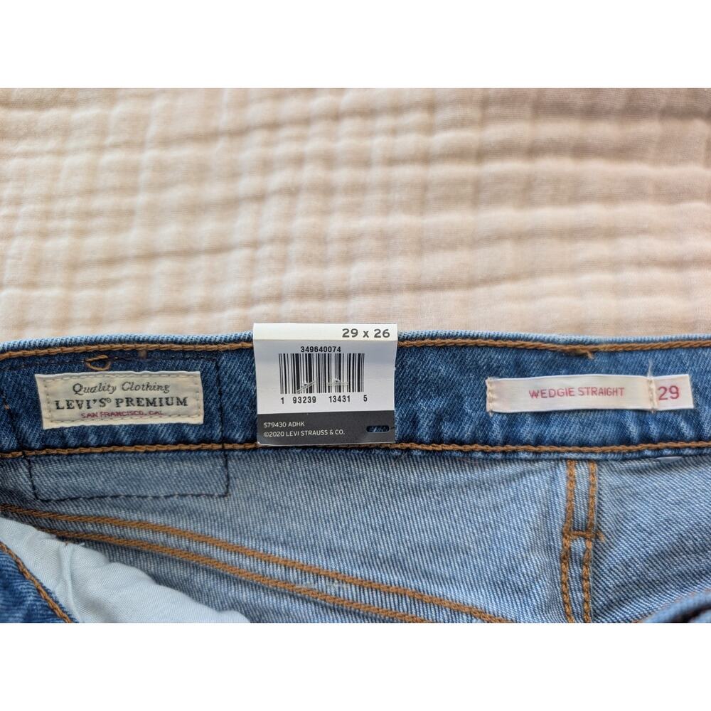 Levi's Premium Women's Wedgie Straight High Rise Blue Jeans NWT Distressed Sz 29 - Picture 4 of 5